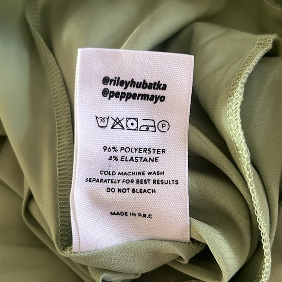 Peppermayo green satin straight leg pants - Picture 5 of 5